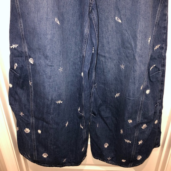 We The Free by Free People Westward Embroidered Barrel Under The Sea Jeans sz 33 - Picture 6 of 10